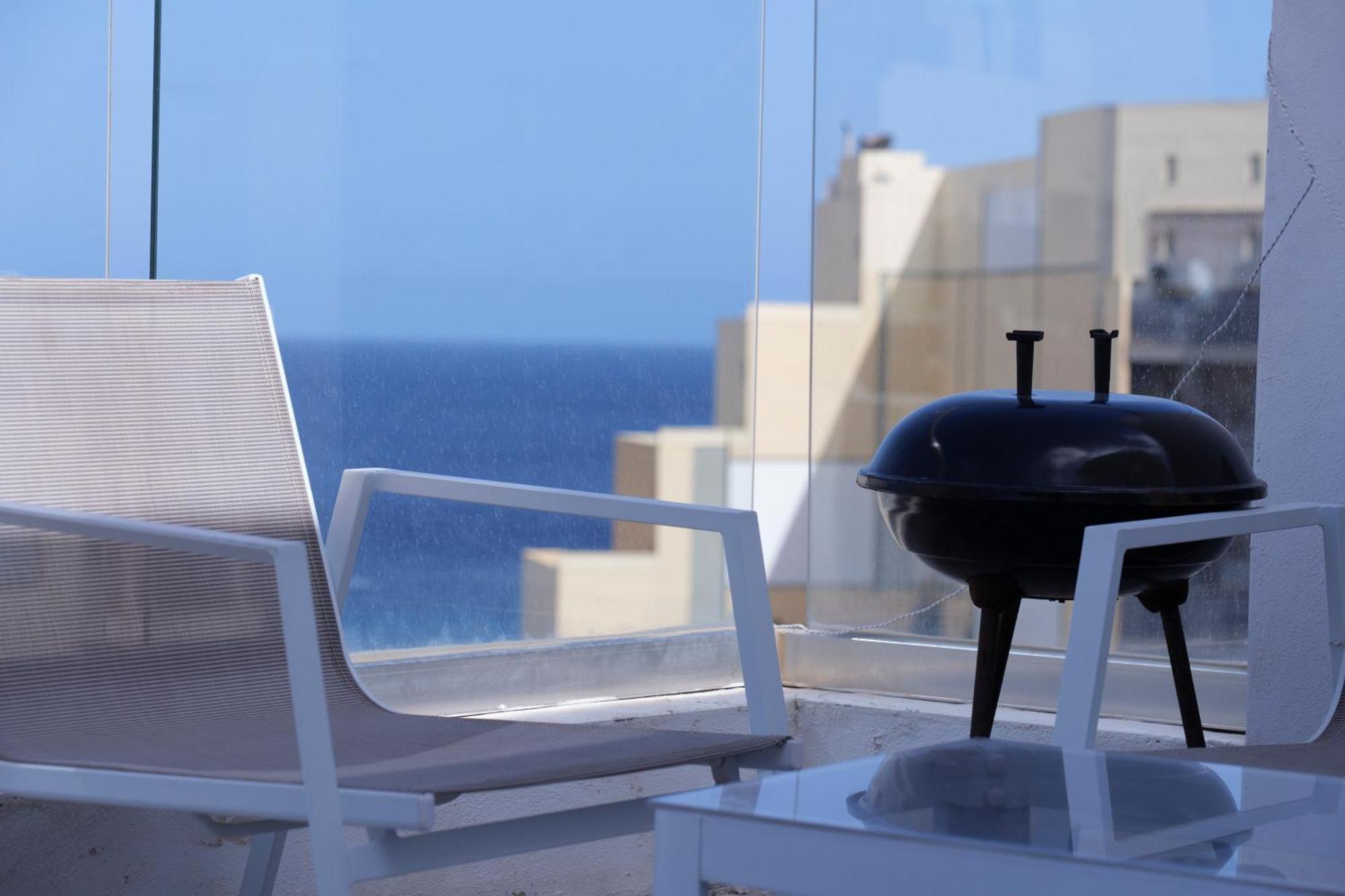Paceville Sea View Penthouse With Jacuzzi! San Ġiljan Kültér fotó